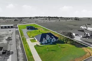 1016 Paradise Pkwy, Poolville, TX 76487 - Photo 3