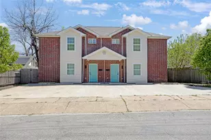 216 & 218 E Cherry St, Sherman, TX 75090 - Photo 1