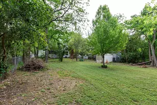 617 Wilson St, Lancaster, TX 75146 - Photo 29