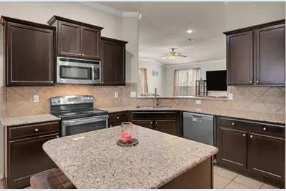 9801 Shallow Creek Drive, Waco, TX 76708 - Photo 13