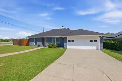 1728 S Bent Tree Trail, Grand Prairie, TX 75052 - Photo 1