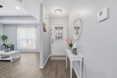 1728 S Bent Tree Trail, Grand Prairie, TX 75052 - Photo 3