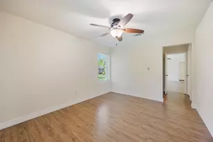 213 E 3rd St, Keene, TX 76059 - Photo 21