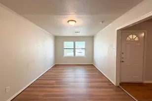 118 Brazos St, Garland, TX 75041 - Photo 5