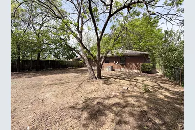 118 Brazos Street, Garland, TX 75041 - Photo 17
