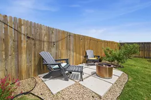 924 Ravenwood Ln, Van Alstyne, TX 75495 - Photo 29