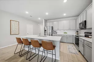 924 Ravenwood Ln, Van Alstyne, TX 75495 - Photo 11