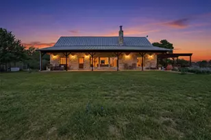 825 Benavides Ln, Mineral Wells, TX 76067 - Photo 23