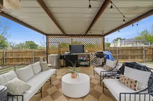 909 3rd St, Graham, TX 76450 - Photo 31