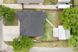 208 N Oak Ln, Tolar, TX 76476 - Photo 33