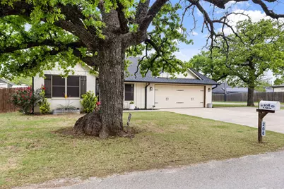 208 N Oak Lane, Tolar, TX 76476 - Photo 37