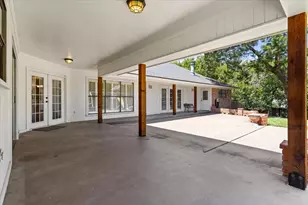 10014 Burgundy Dr, Woodway, TX 76712 - Photo 27