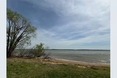 161 Aspen Road, Shady Shores, TX 76208 - Photo 13