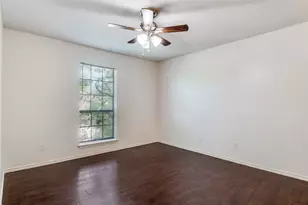 5902 Marvin Loving Dr, Garland, TX 75043 - Photo 13