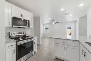 3048 Glennster St, Abilene, TX 79606 - Photo 11