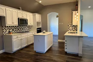 12621 Lillybrook Ln, Fort Worth, TX 76244 - Photo 3