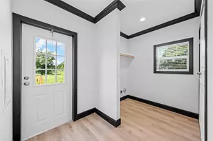 202 N 6th St, Mount Calm, TX 76673 - Photo 15