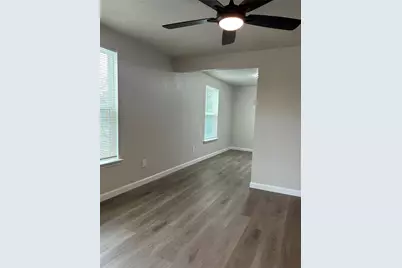 407 N Justin Avenue #B, Dallas, TX 75211 - Photo 5