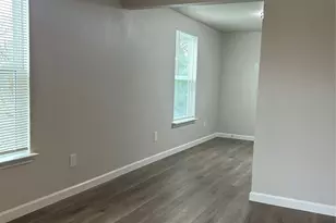 407 N Justin Ave, Dallas, TX 75211 - Photo 5