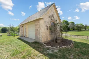 112 Waterfall Ct, Azle, TX 76020 - Photo 29