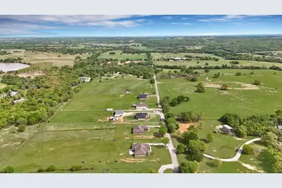 173 Stanley Lane, Poolville, TX 76487 - Photo 33