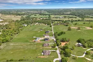 173 Stanley Ln, Poolville, TX 76487 - Photo 33