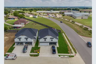 924 Cooksey Court #A, Grandview, TX 76050 - Photo 11