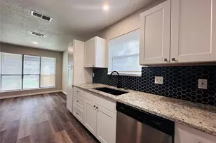 525 Cole Ave, Saginaw, TX 76179 - Photo 5