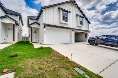 924 Cooksey Court #B, Grandview, TX 76050 - Photo 7