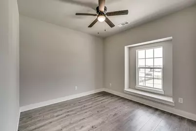 924 Cooksey Court #B, Grandview, TX 76050 - Photo 17