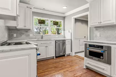 4104 Austin Avenue, Waco, TX 76710 - Photo 11