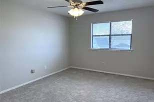 202 S Sendero Dr, Decatur, TX 76234 - Photo 13