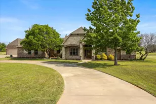 1106 W Iberian Ct, Granbury, TX 76048 - Photo 39