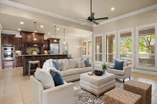 1106 W Iberian Ct, Granbury, TX 76048 - Photo 5