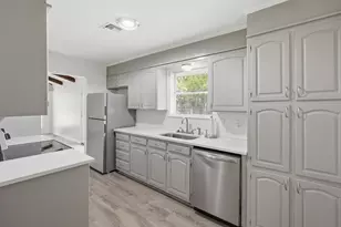 6106 Laredo Ct, Granbury, TX 76049 - Photo 15