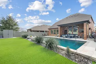 1104 9th St, Argyle, TX 76226 - Photo 3