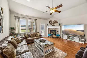 8004 Larch Ln, Fort Worth, TX 76131 - Photo 3