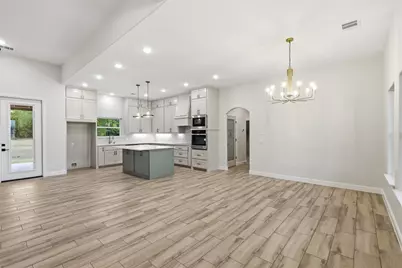 1021 Preserve Street, Weatherford, TX 76085 - Photo 9