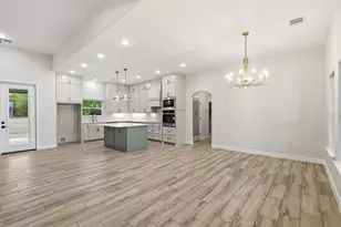 1021 Preserve St, Weatherford, TX 76085 - Photo 9