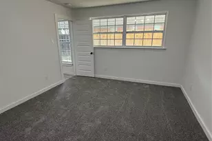 2010 Durham St, Irving, TX 75062 - Photo 11