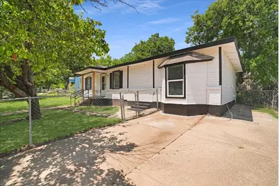 2347 Village Way, Dallas, TX 75216 - Photo 1