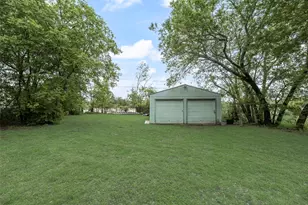 6737 Lakeside Dr, Lake Worth, TX 76135 - Photo 3