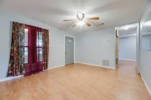 6737 Lakeside Dr, Lake Worth, TX 76135 - Photo 5