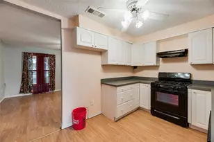 6737 Lakeside Dr, Lake Worth, TX 76135 - Photo 9