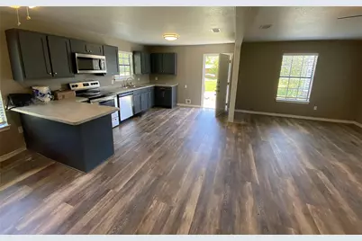 1502 Daffan Avenue, Ennis, TX 75119 - Photo 1