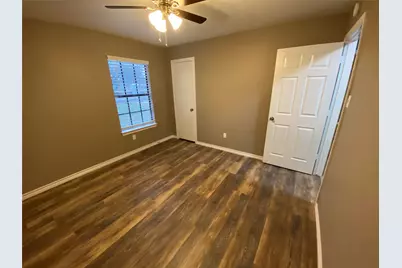 1502 Daffan Avenue, Ennis, TX 75119 - Photo 9