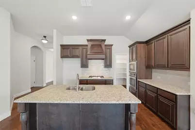 520 Lowland Lane, Waxahachie, TX 75165 - Photo 9