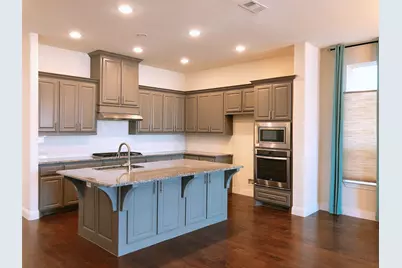 8712 Pine Valley Drive, McKinney, TX 75070 - Photo 3