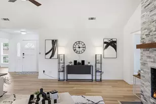 2408 Huntington Dr, Plano, TX 75075 - Photo 9