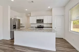 2430 Sagebrush Dr, Glenn Heights, TX 75154 - Photo 3